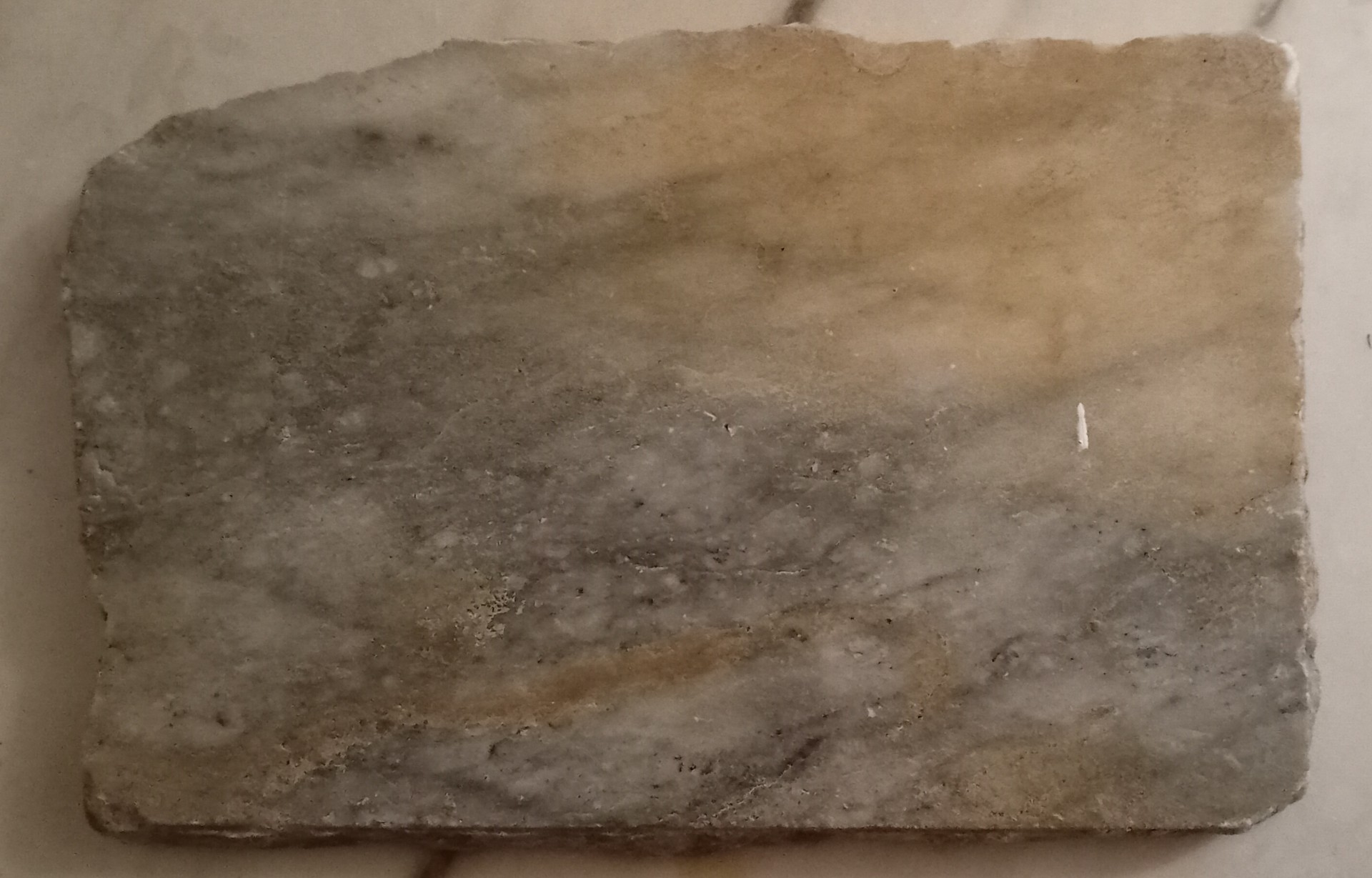 Llosa_de_marbre_sense_polir